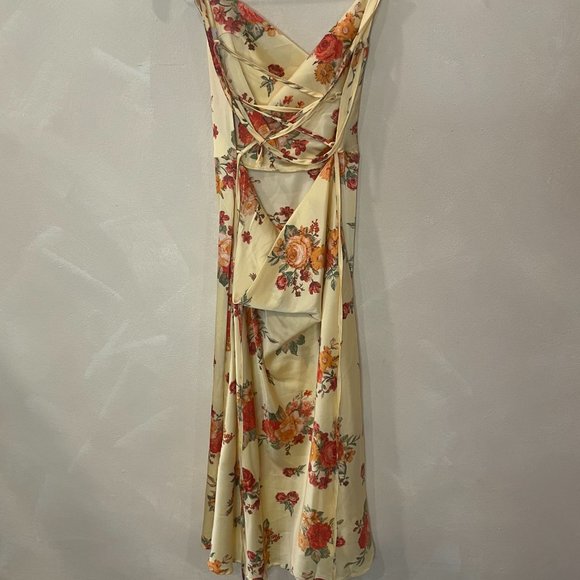 NWOT WeWoreWhat Tie Back Cowl NeckSatin Slip Dress in Yellow Floral in  Small - Picture 7 of 7